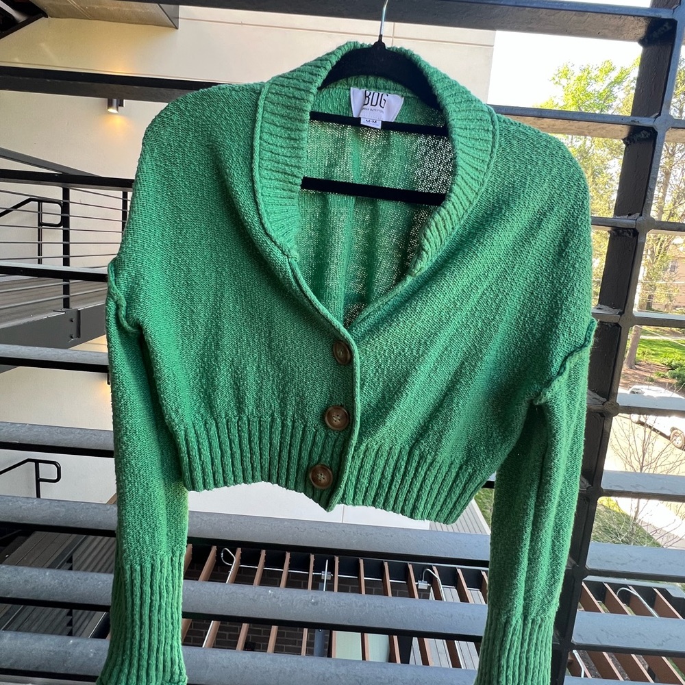 Trendy BDG Cropped Sweater